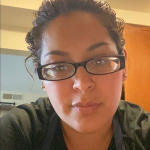 Meet your Posher, Nuvia